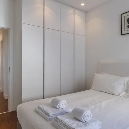 Spacious, Family Friendly 3br & 3wc. Ac/heating. Apartman Lisboa