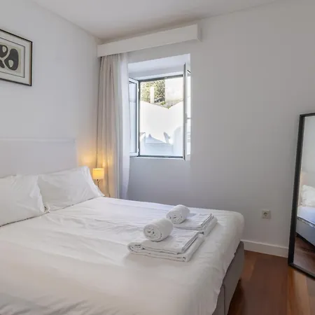 Spacious, Family Friendly 3br & 3wc. Ac/heating. * Lisbon