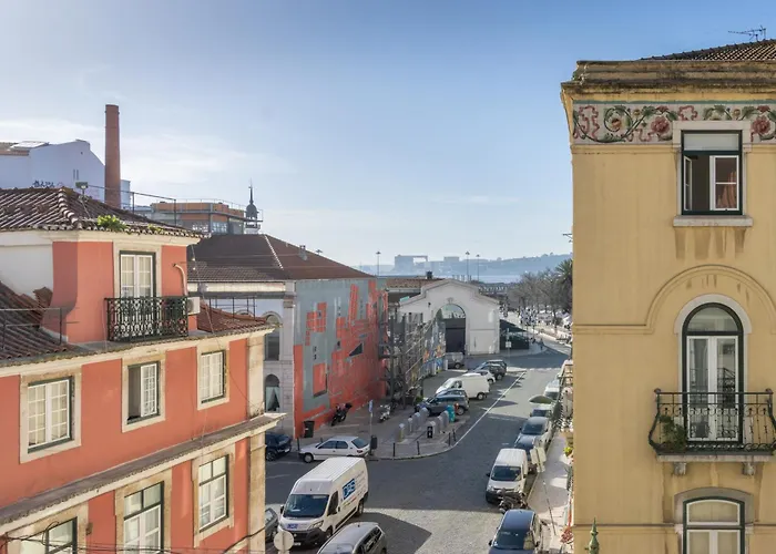 Spacious, Family Friendly 3br & 3wc. Ac/heating. Διαμέρισμα Lisboa