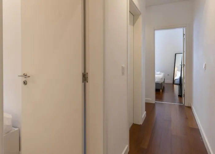 Spacious, Family Friendly 3br & 3wc. Ac/heating. Διαμέρισμα *