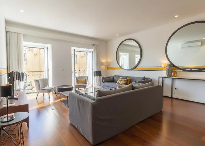 Διαμέρισμα Spacious, Family Friendly 3br & 3wc. Ac/heating.